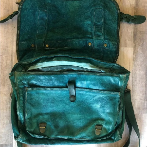 SOLD Free People Campomaggi Large Washed Messenger - Picture 4 of 6